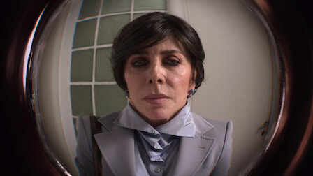 Guarda PEONIA (simbolo: vergogna). Episodio 7 della Stagione 1.