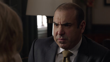 Guarda Socio dirigente. Episodio 10 della Stagione 8.